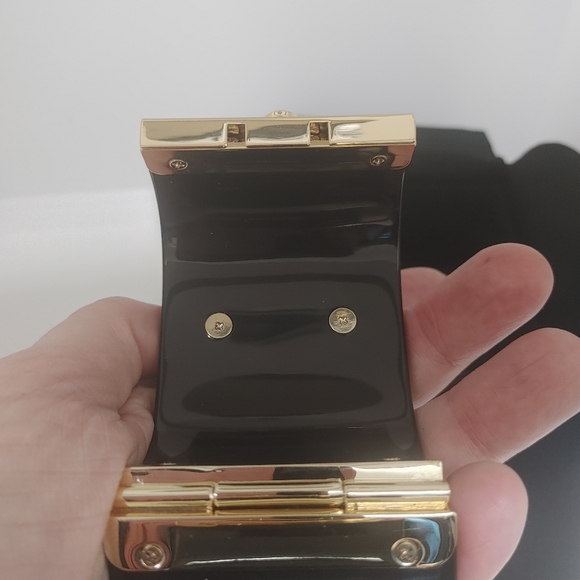 Chanel black lucite pearl bracelet - Picture 11 of 11